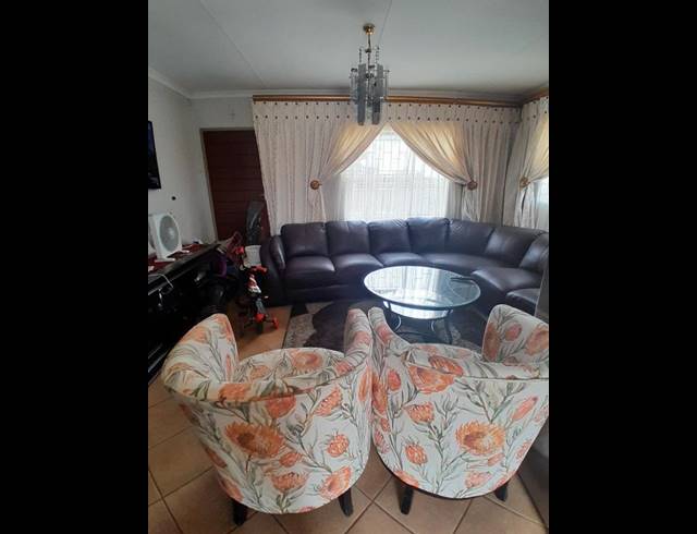 2 BEDROOM HOUSE FOR SALE IN LOTUS GARDENS